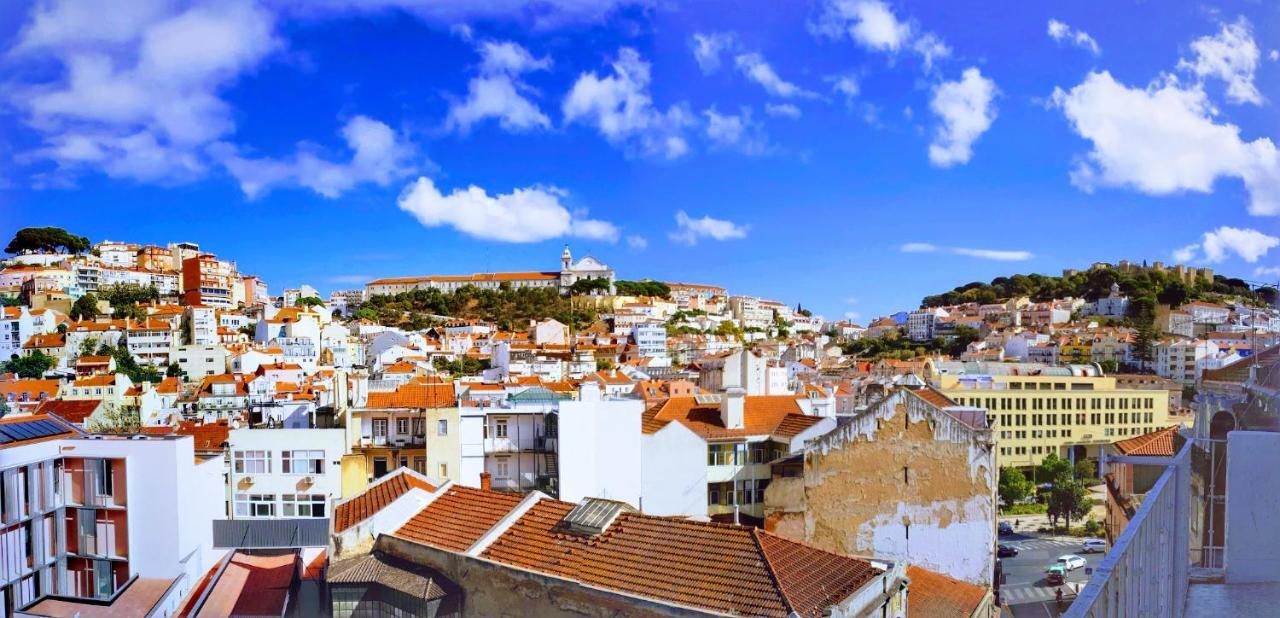 Amazing Downtown Apt With Small Balcony With View Over The Castle Lisboa Exteriör bild